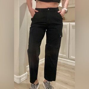 Dickies Black Women's Relaxed Fit Cropped Cargo Pants